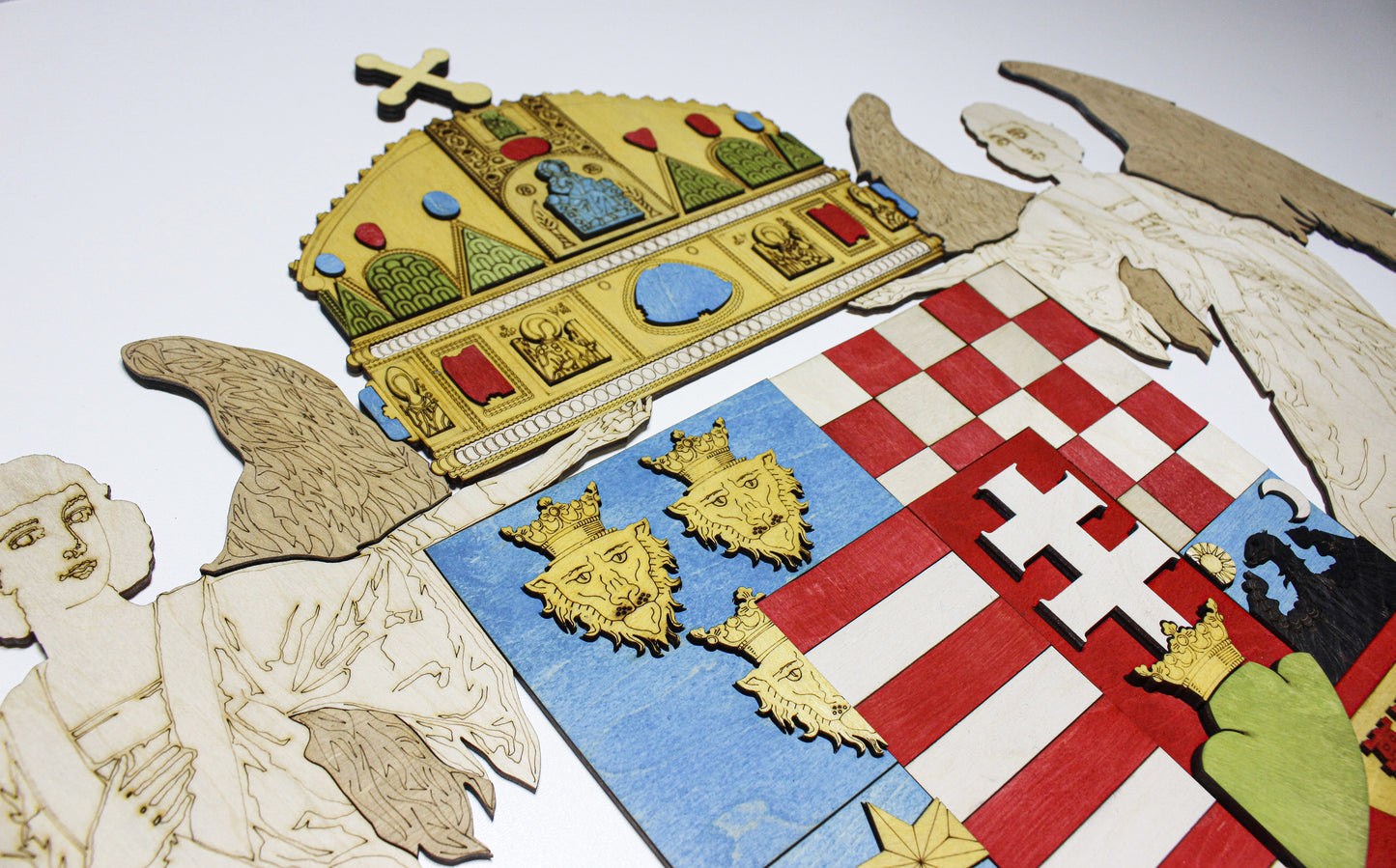 3D Fa Fali dekoráció "Kétangyalos" Magyar Királyi Címer
