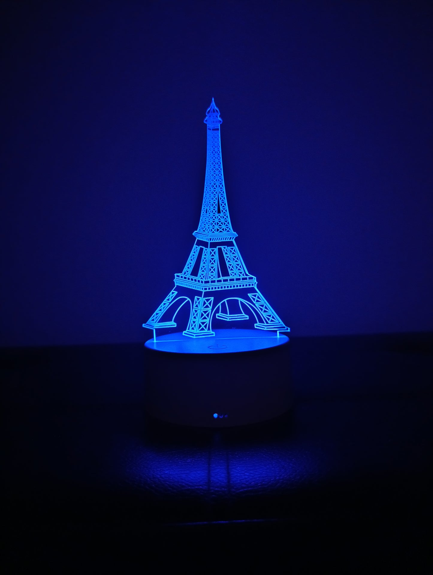 3D hatású Eiffel-torony LED lámpa