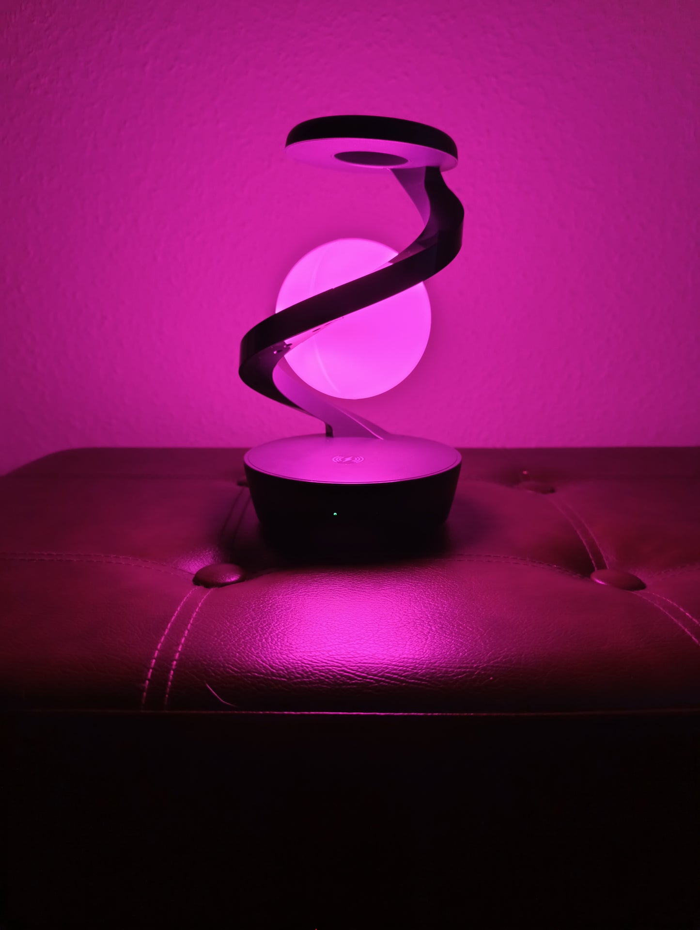 Az igazi varázslámpa vezeték nélküli töltéssel