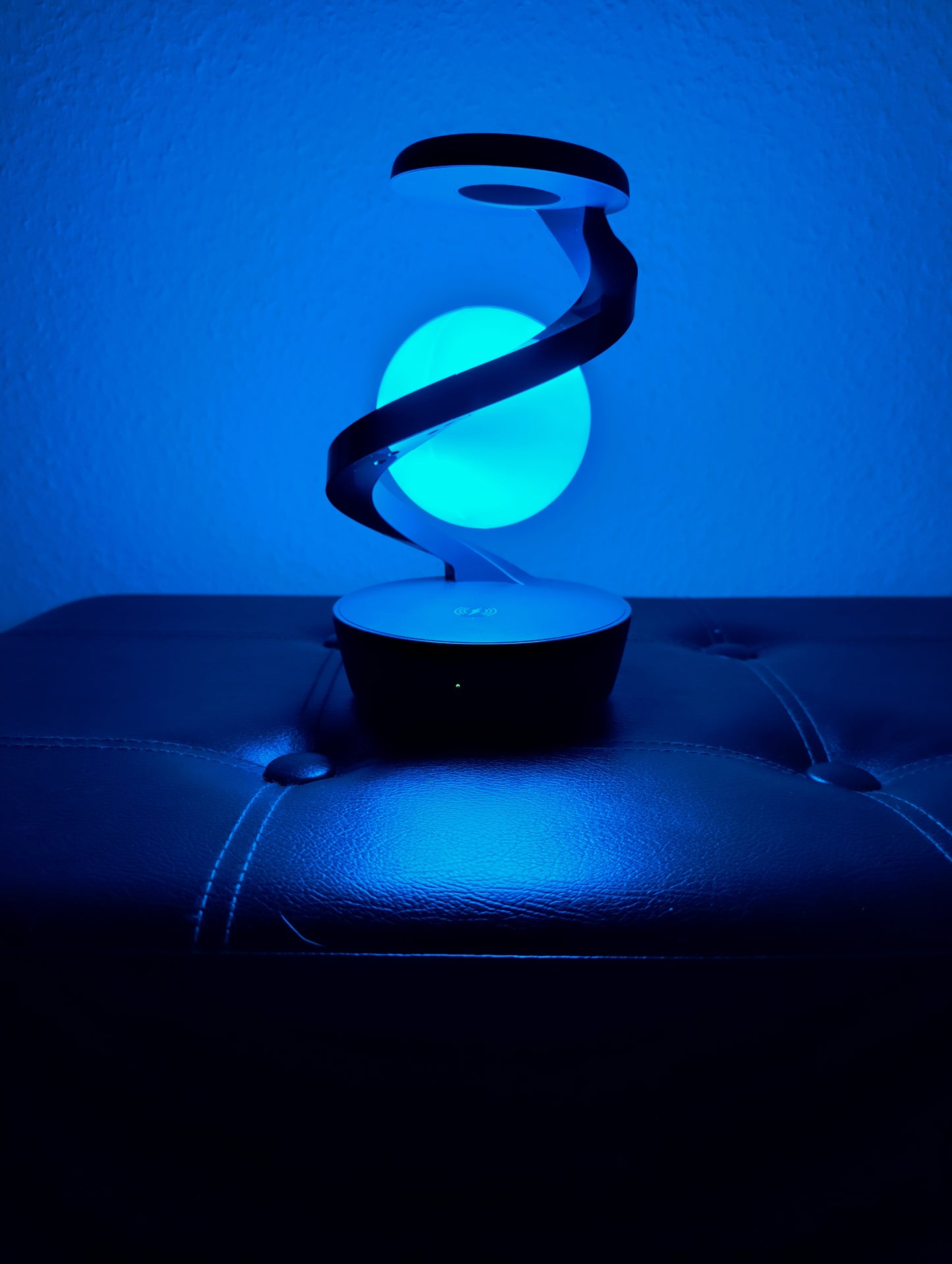 Az igazi varázslámpa vezeték nélküli töltéssel