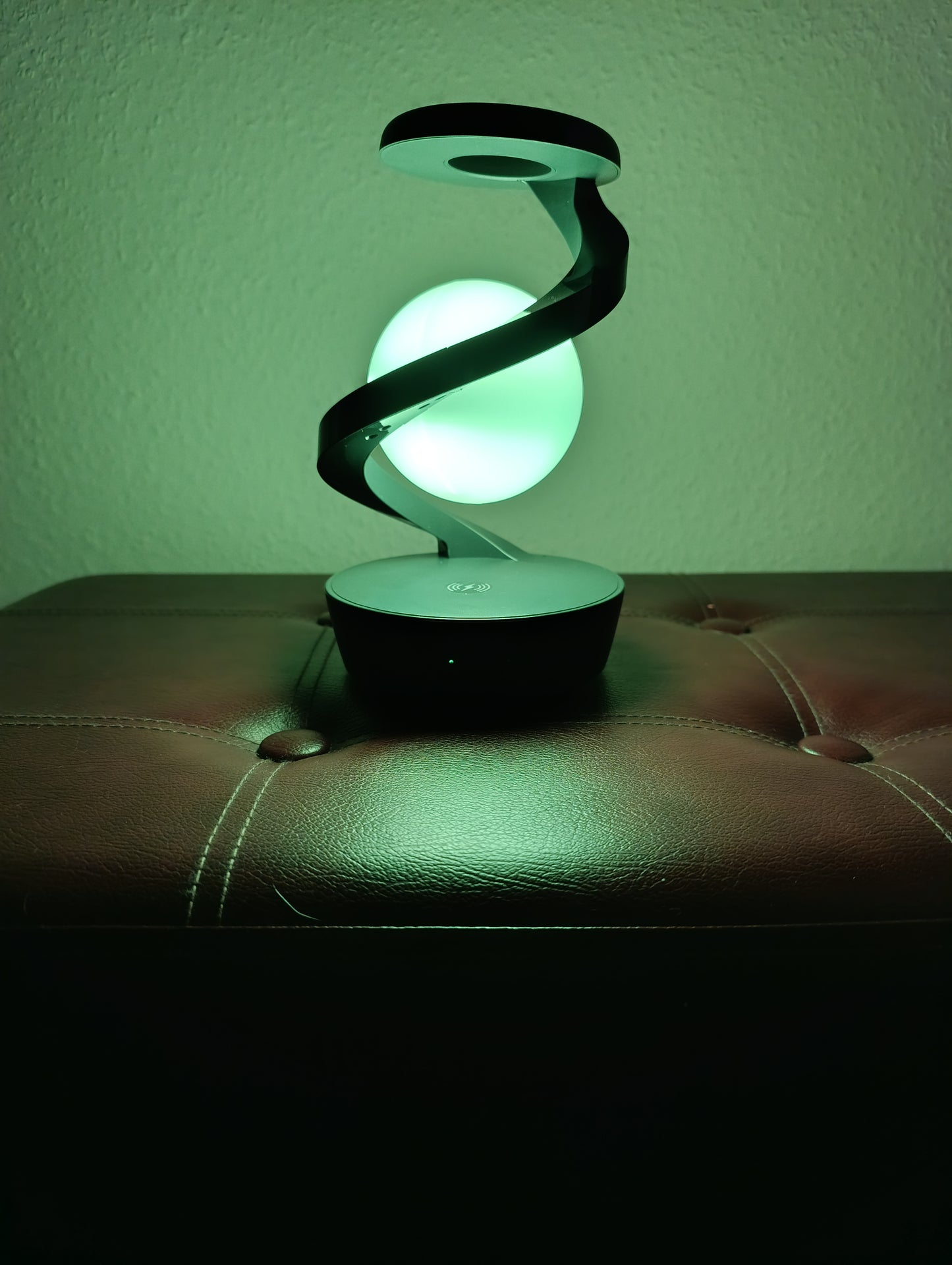 Az igazi varázslámpa vezeték nélküli töltéssel