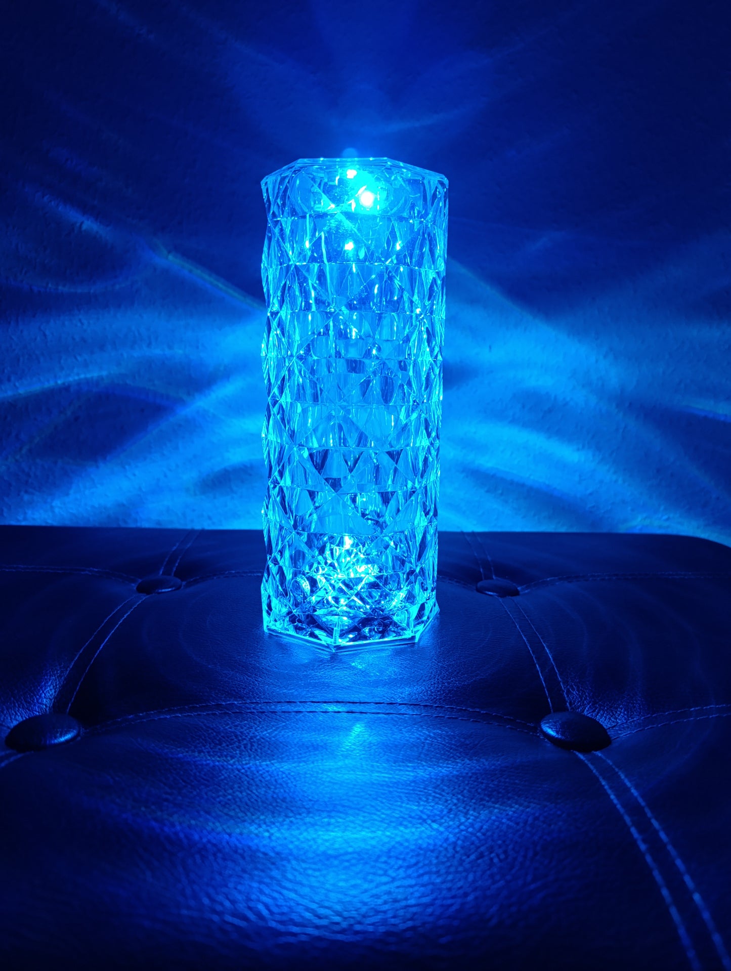 Kristály hatású asztali lámpa 16 féle színnel távirányítóval és USB kábellel