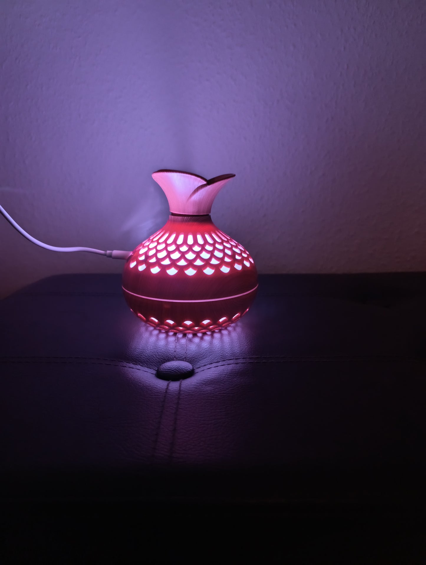 "SzínesHangulat" Stílusos Aromaterápiás Fa hatású Diffúzor 7 Színű LED Világítással